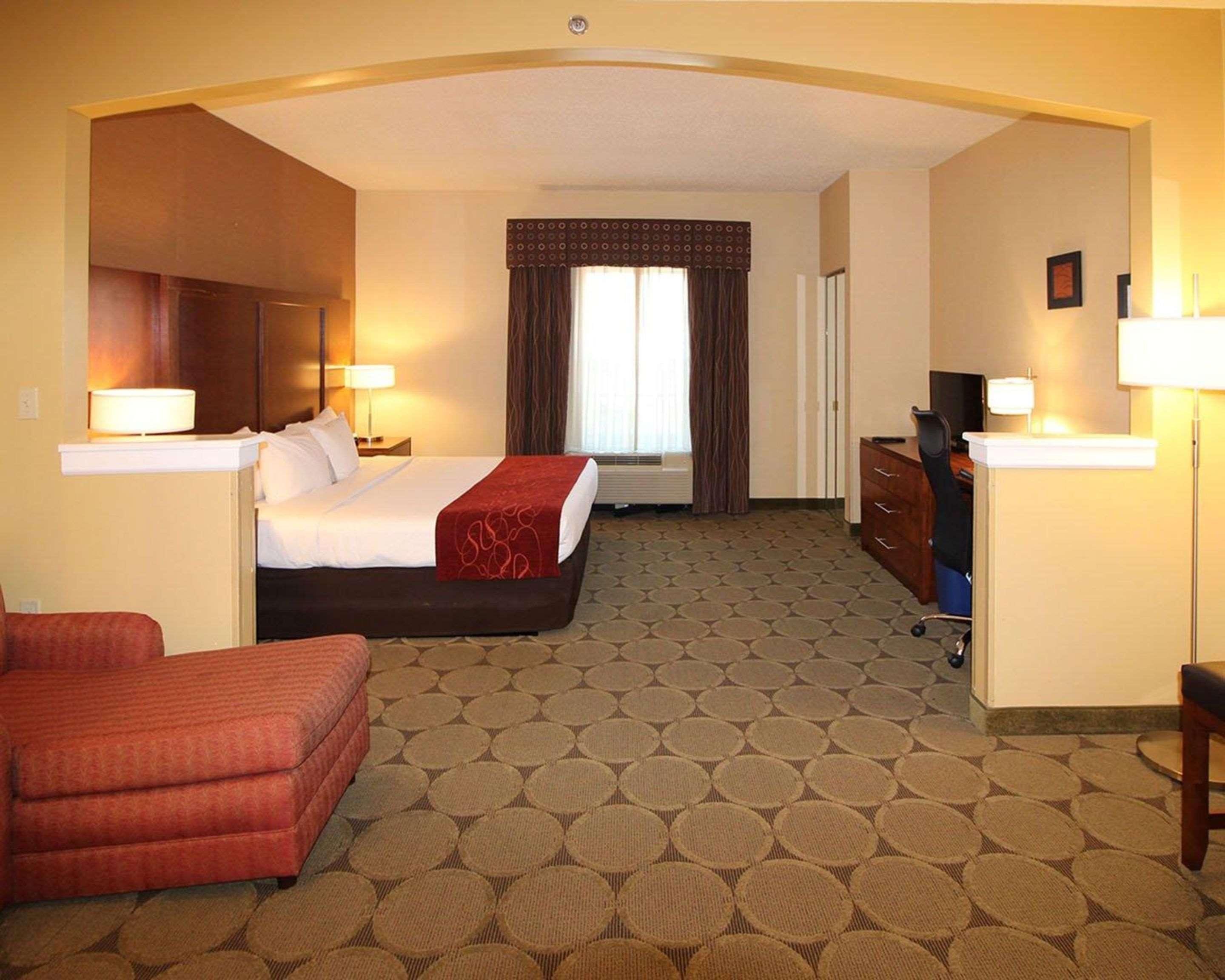 Hotel Comfort Near 3*