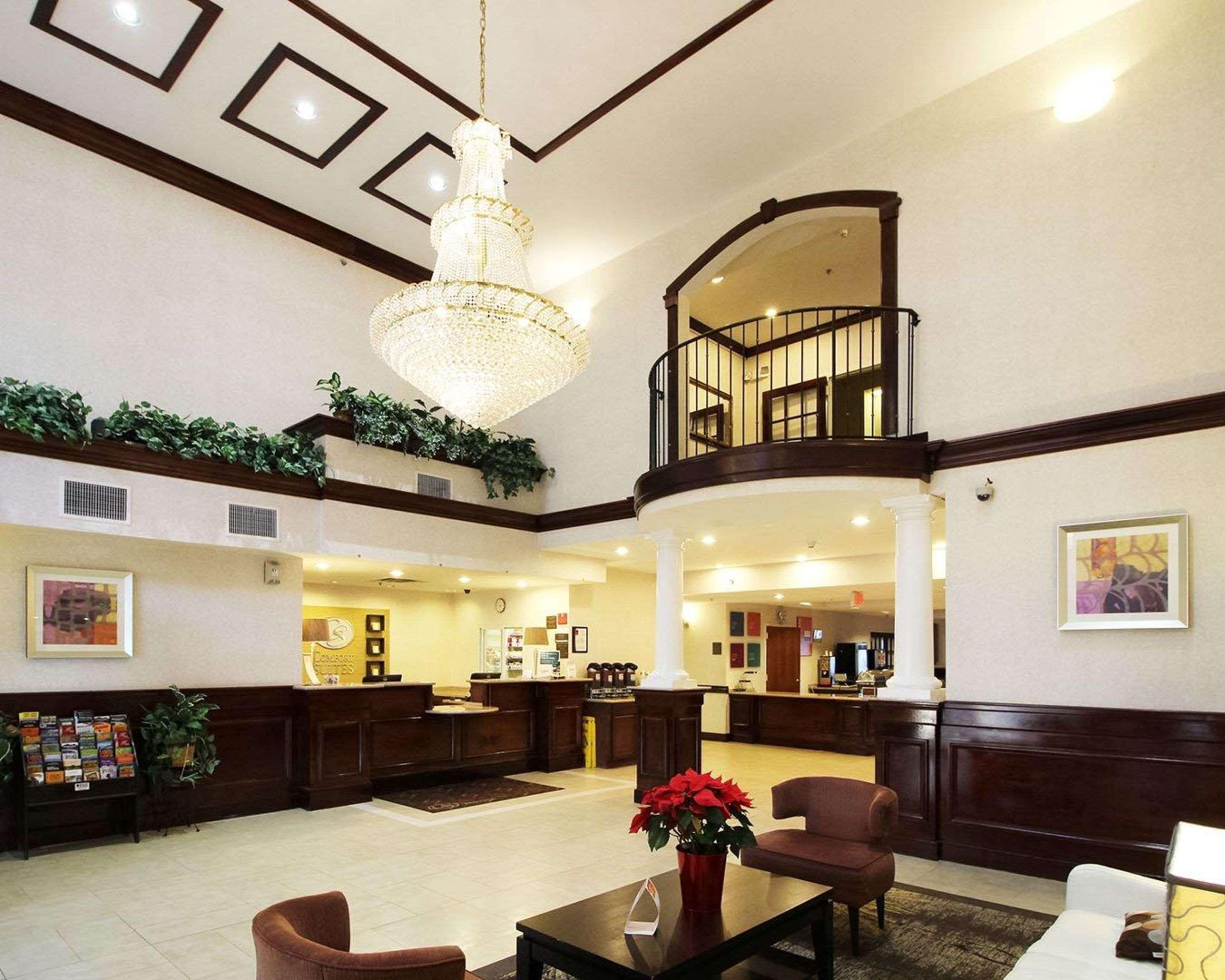 Hotel Comfort Near North Brunswick