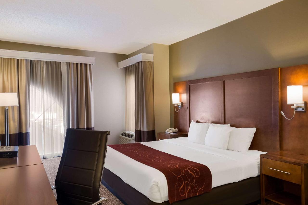 Hotel Comfort Near 3*