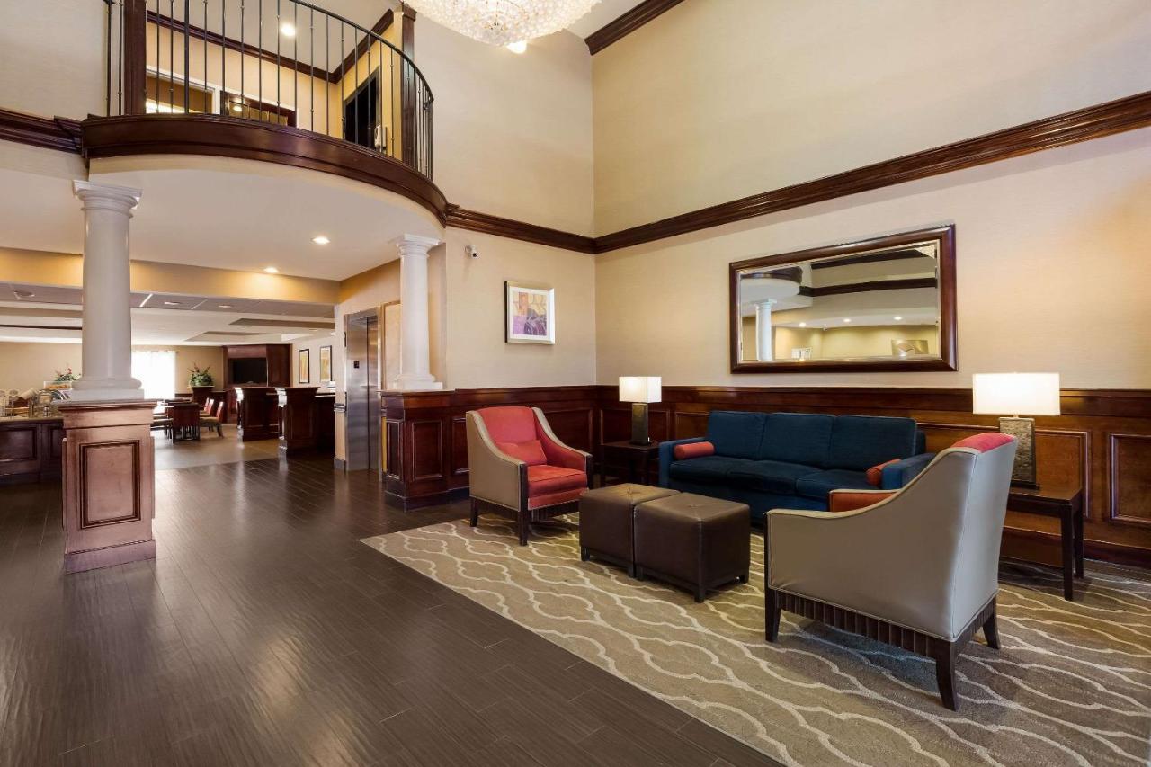 Hotel Comfort Near 3*